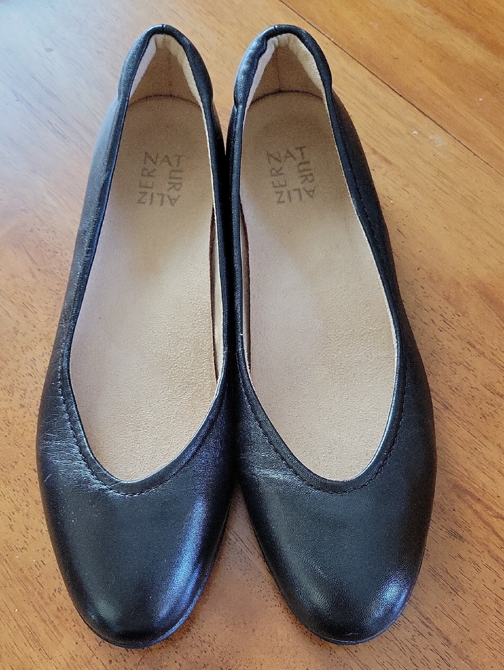 11M Like New! EUR Size 42. Leather UPPER `VIVIENNE` STYLE. NATURALIZERS